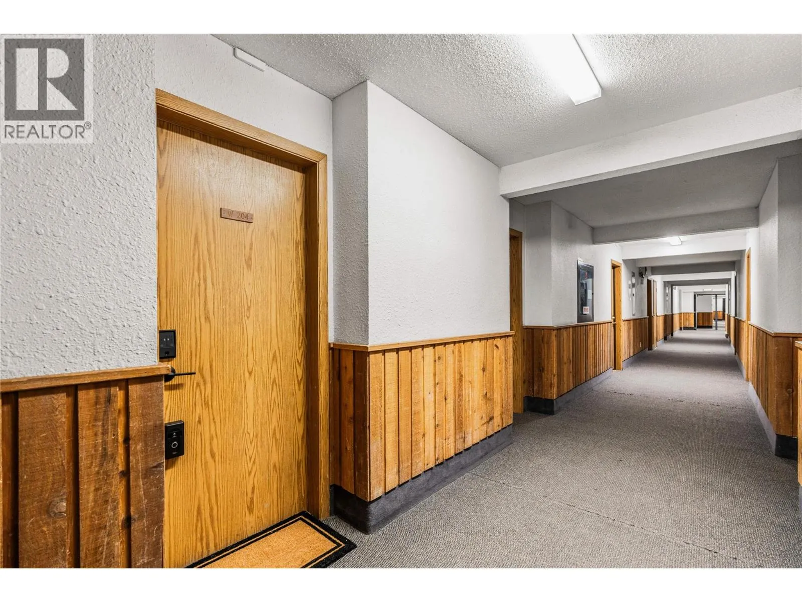 5375 Big White Road Unit# 204