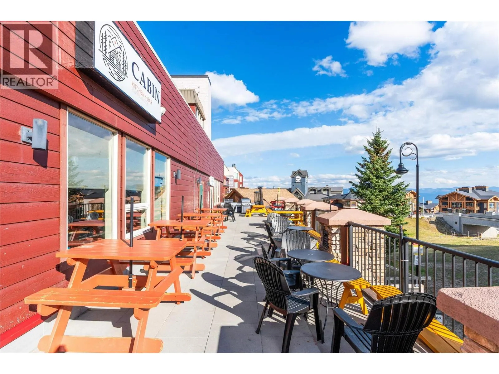 5375 Big White Road Unit# 204