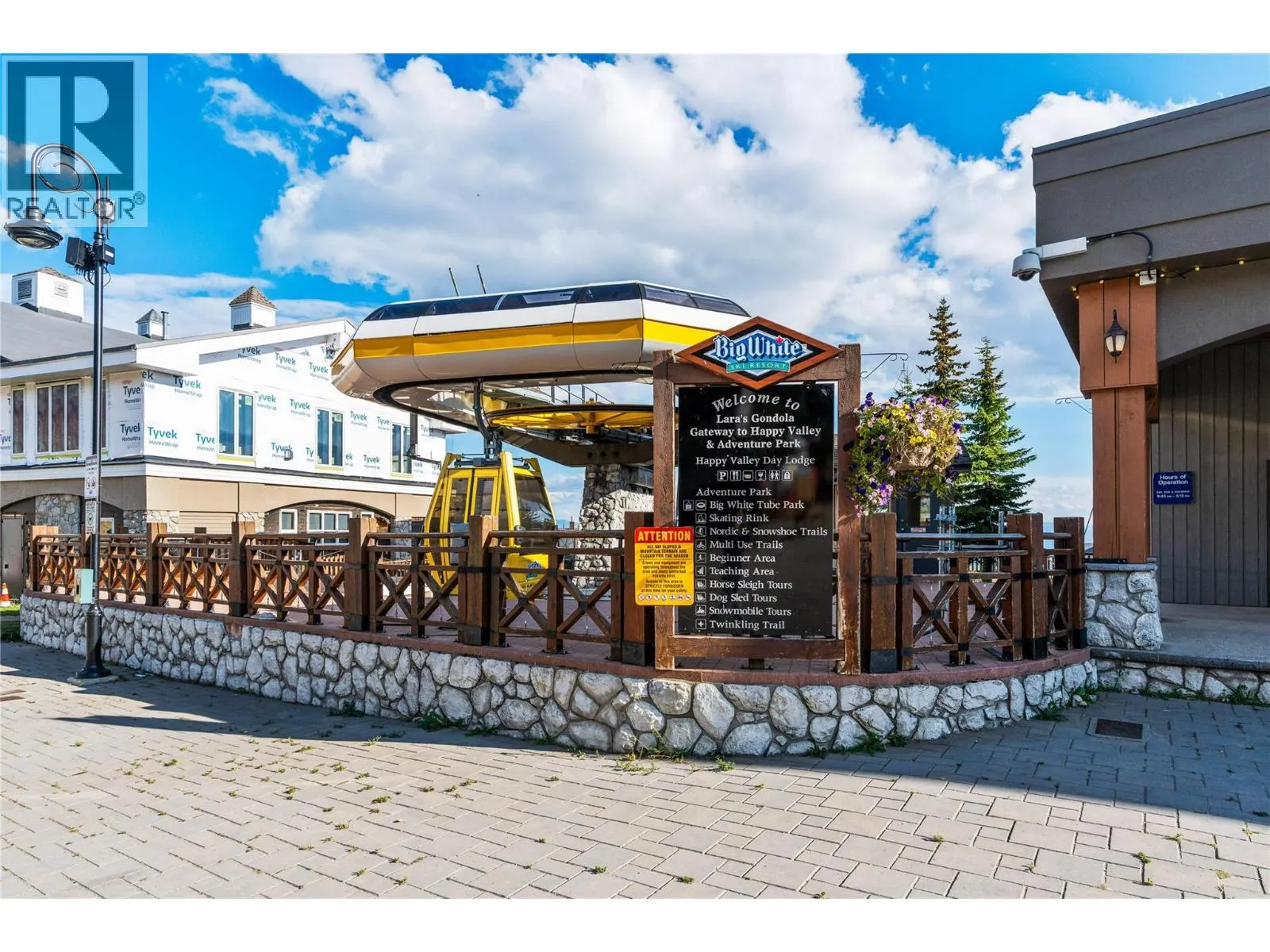 5375 Big White Road Unit# 204