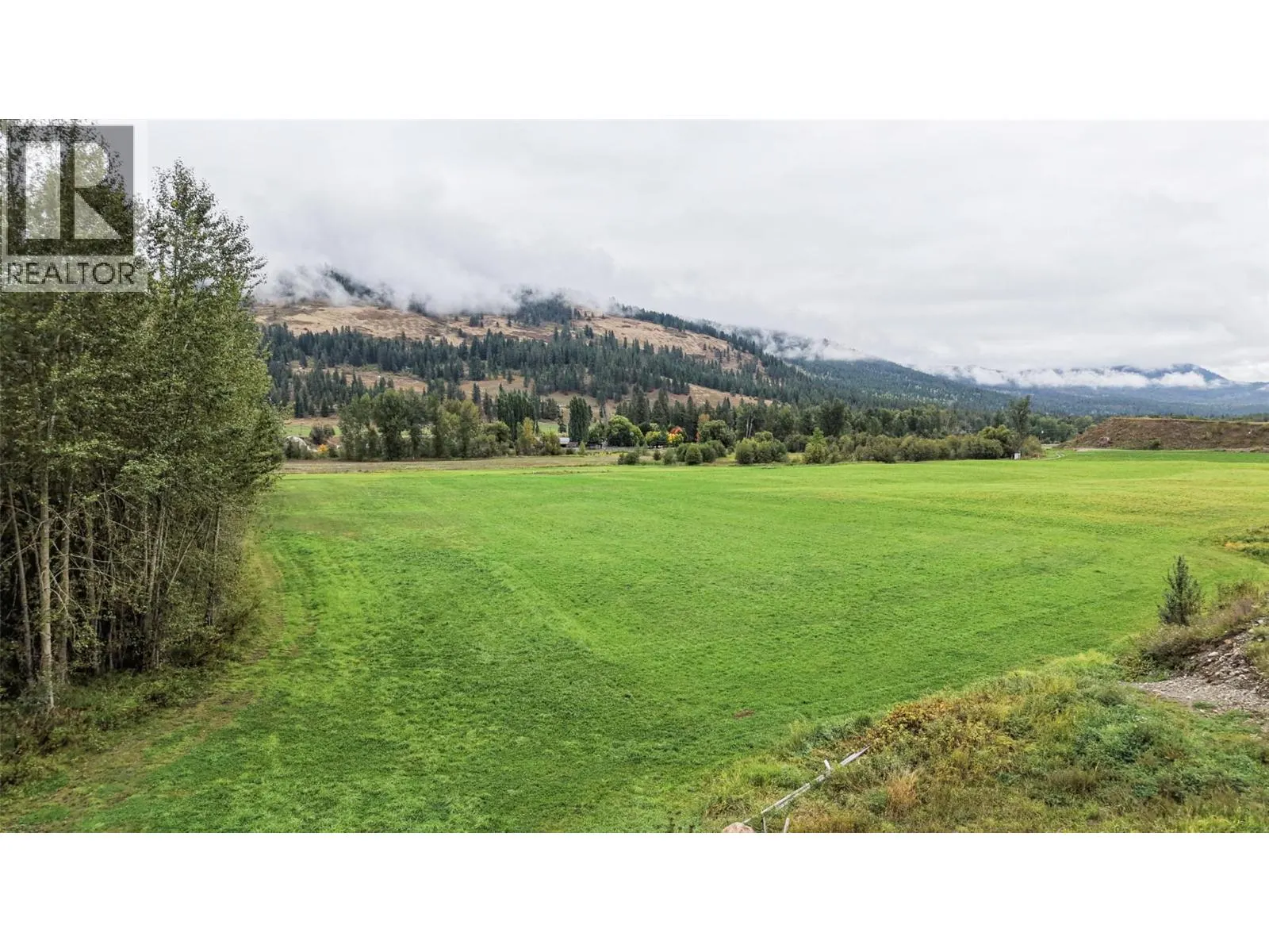 687 Mabel Lake Road