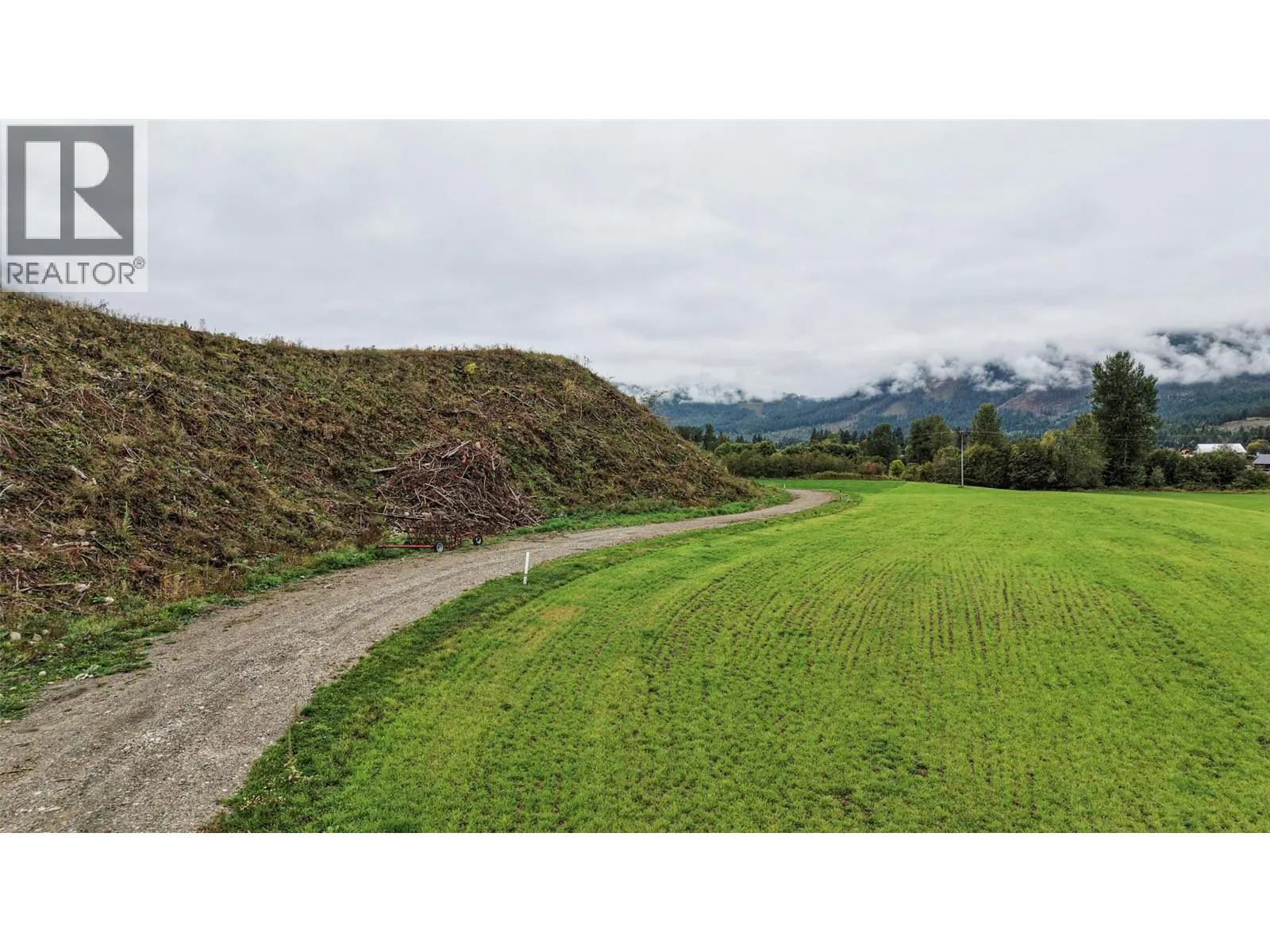 687 Mabel Lake Road