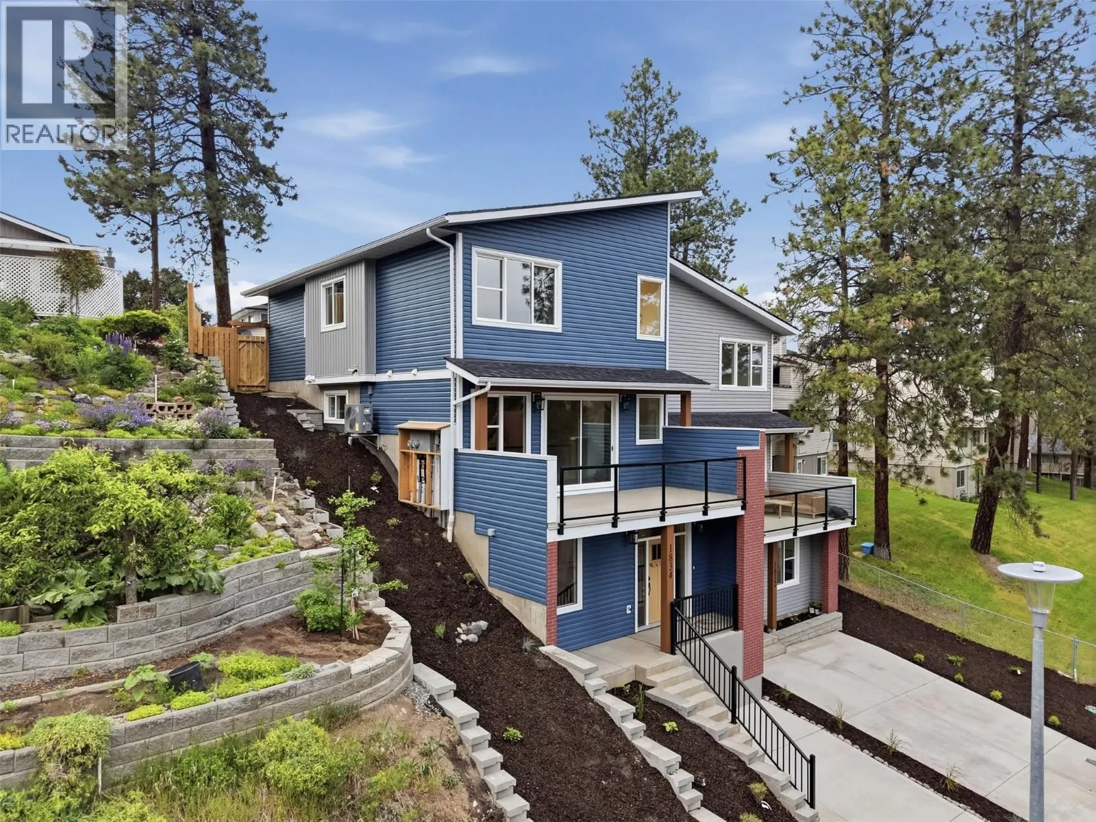 1834 SPRINGHILL Drive