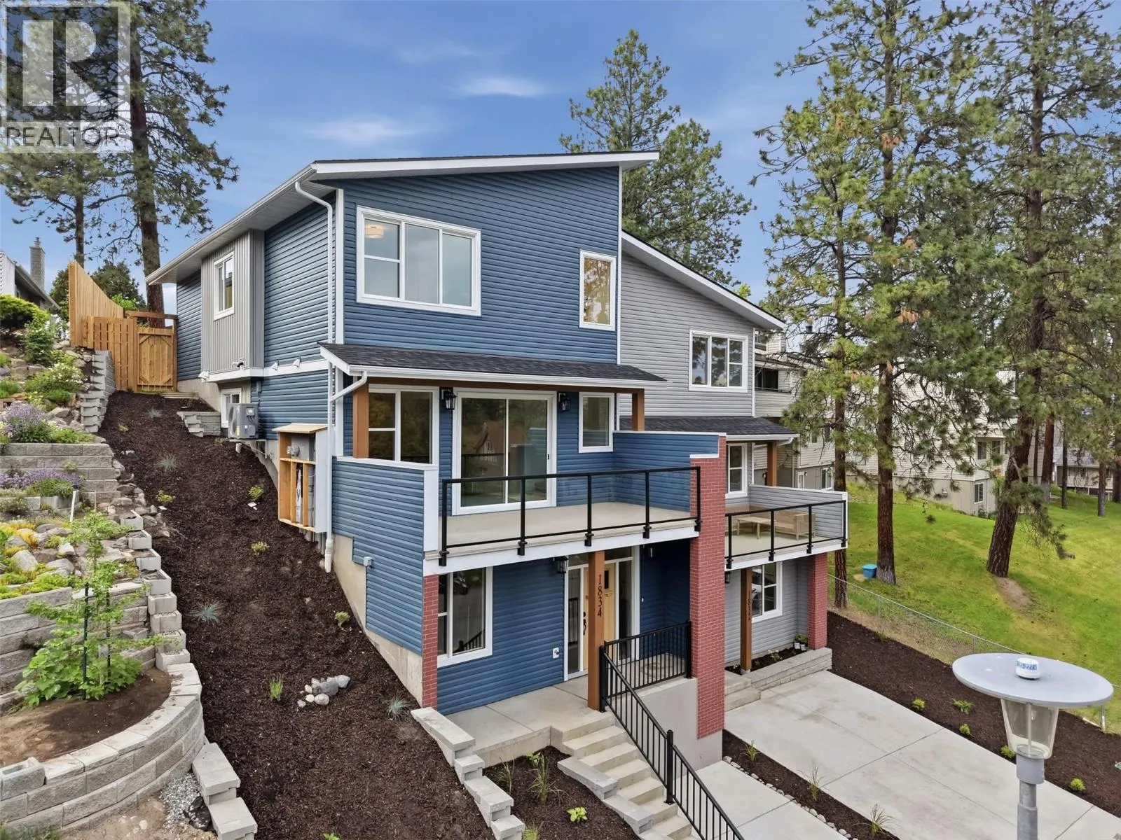 1834 SPRINGHILL Drive