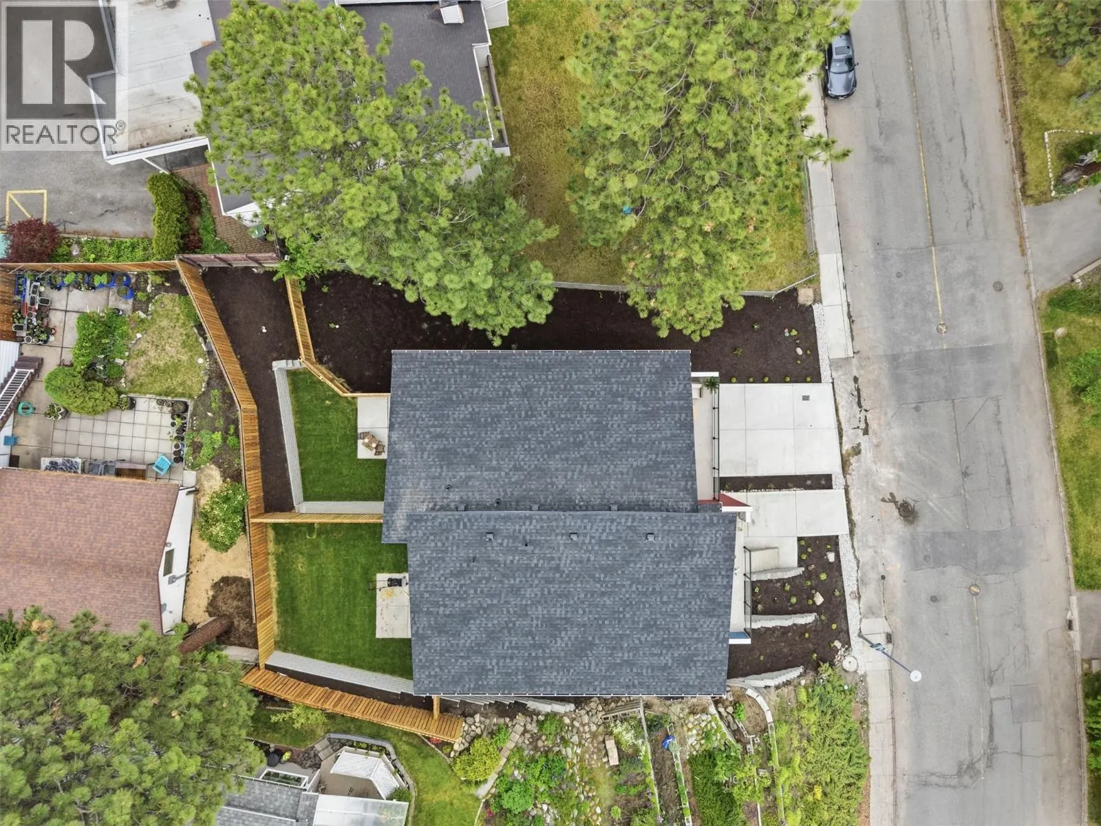 1834 SPRINGHILL Drive