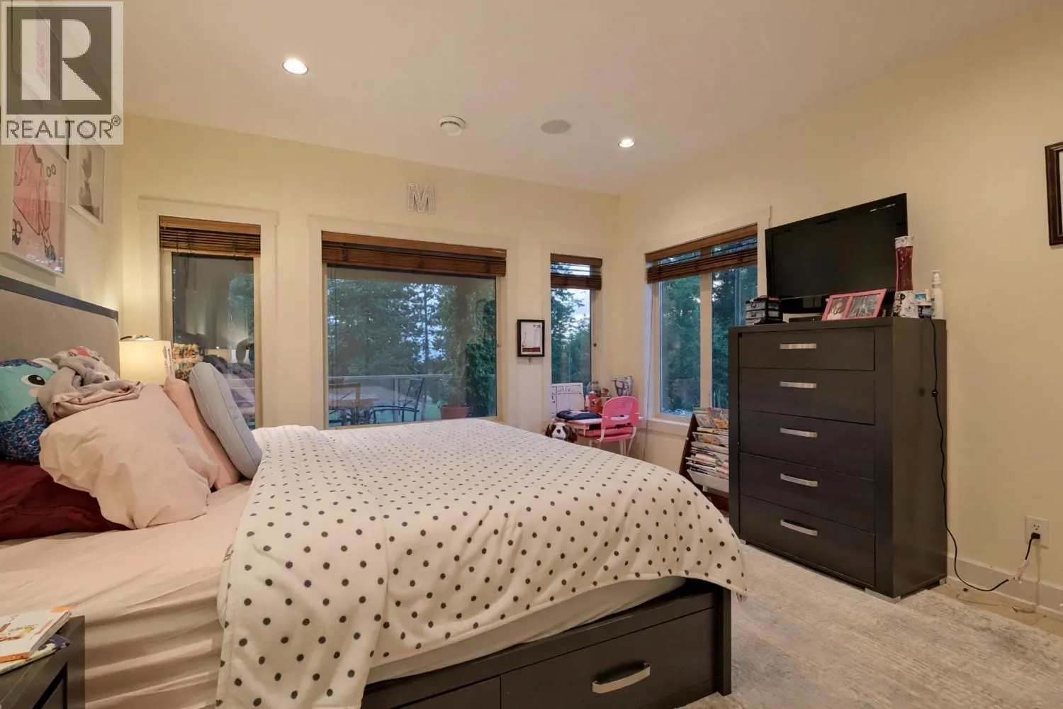 3420 Camelback Drive