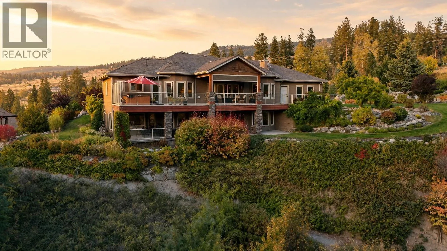 3420 Camelback Drive