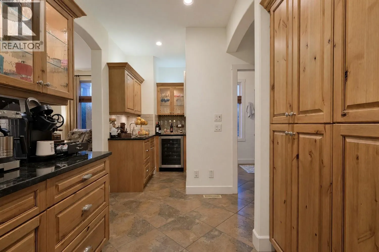 3420 Camelback Drive