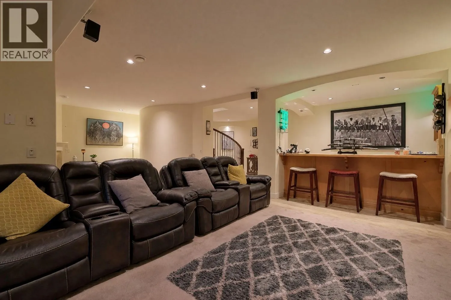 3420 Camelback Drive