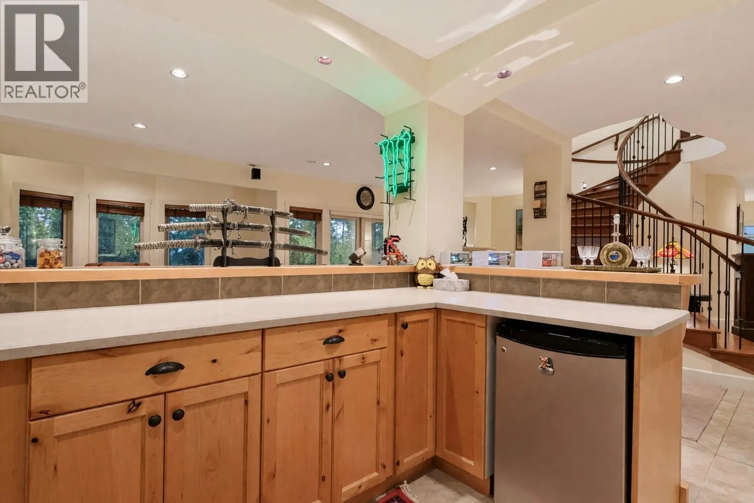 3420 Camelback Drive