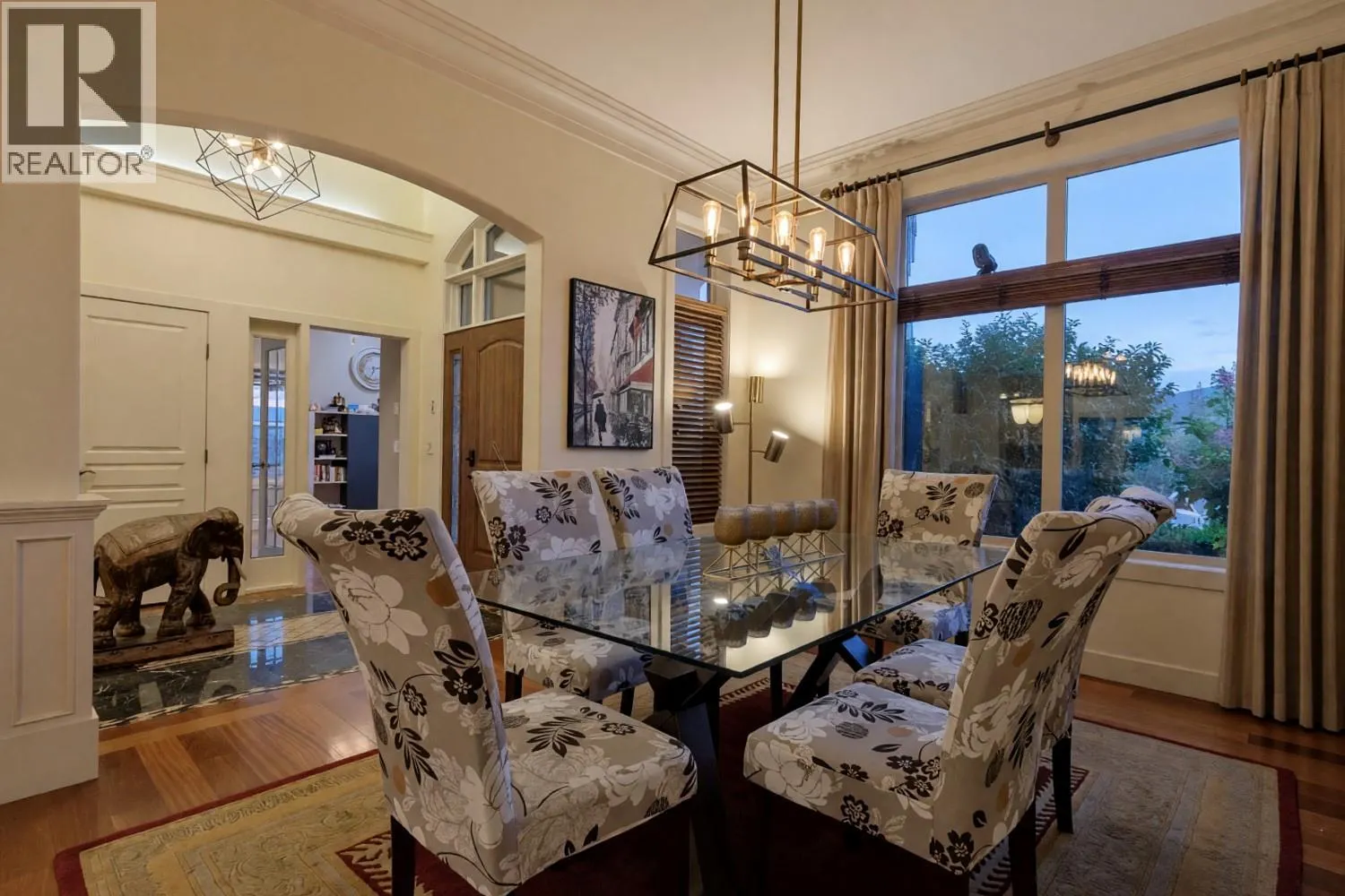 3420 Camelback Drive
