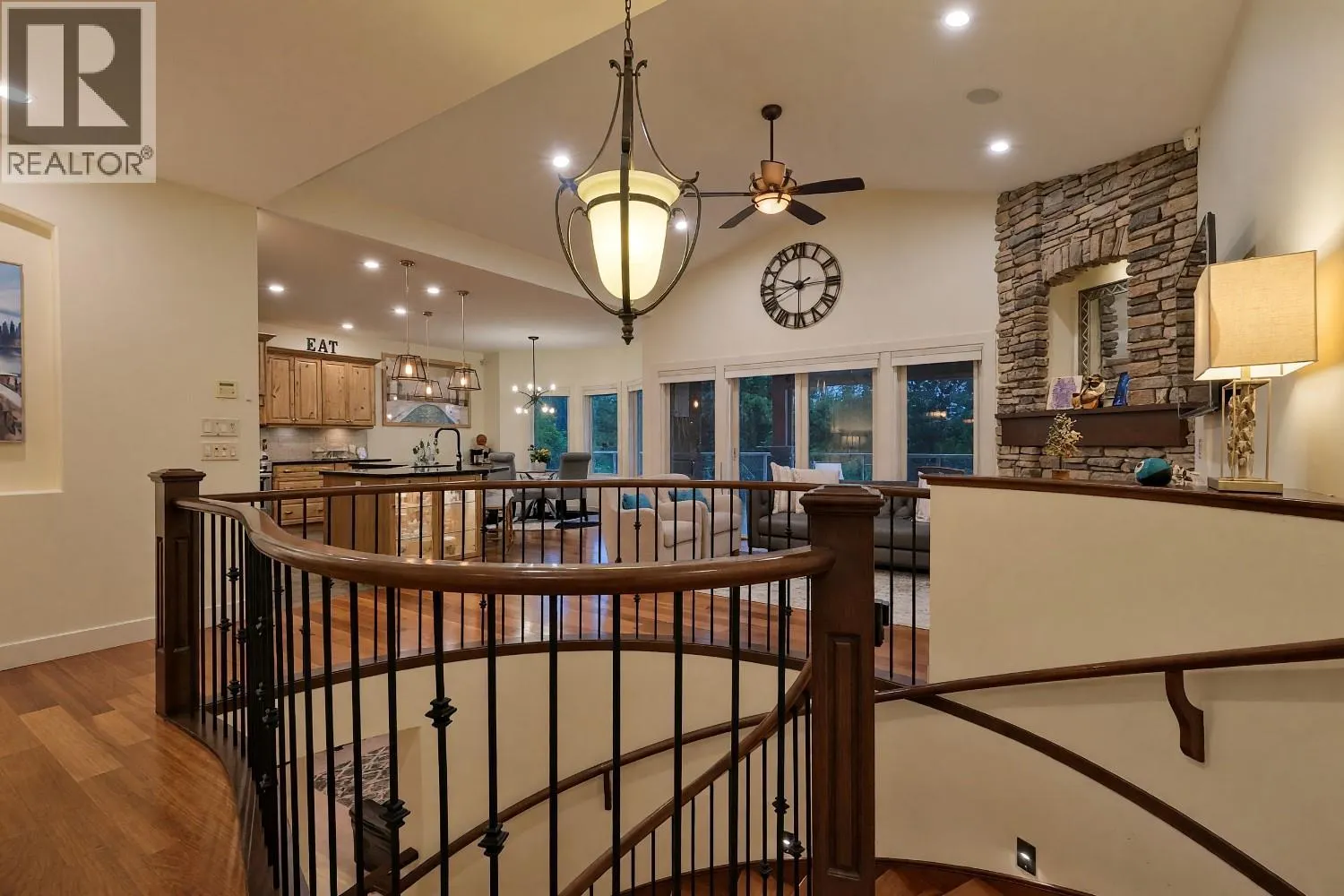 3420 Camelback Drive