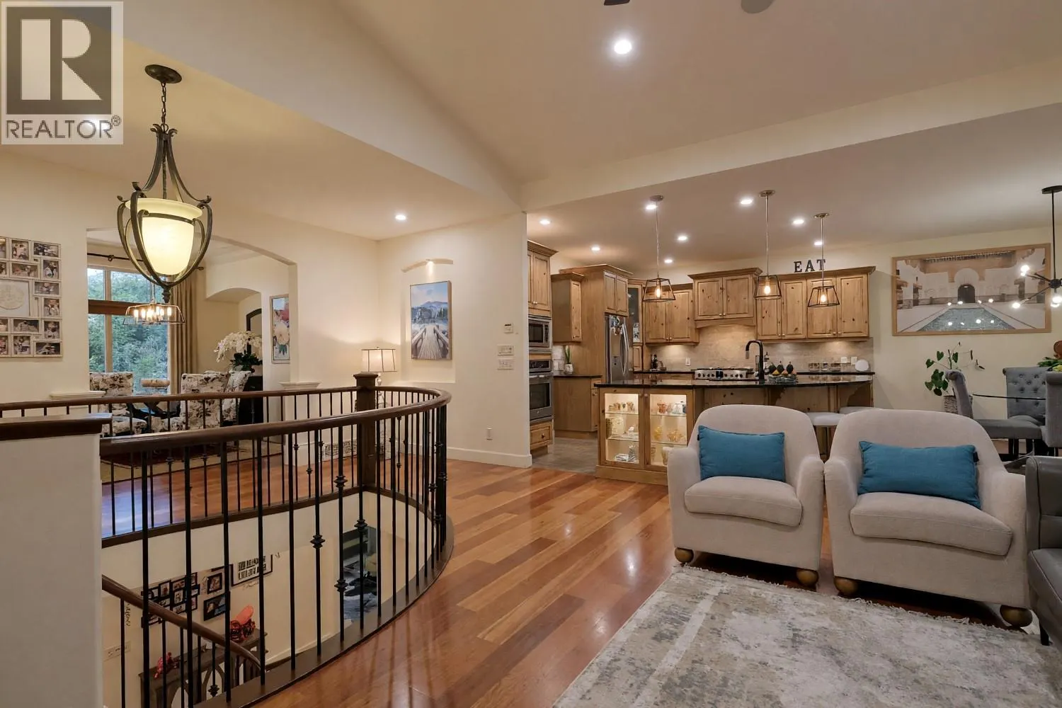 3420 Camelback Drive
