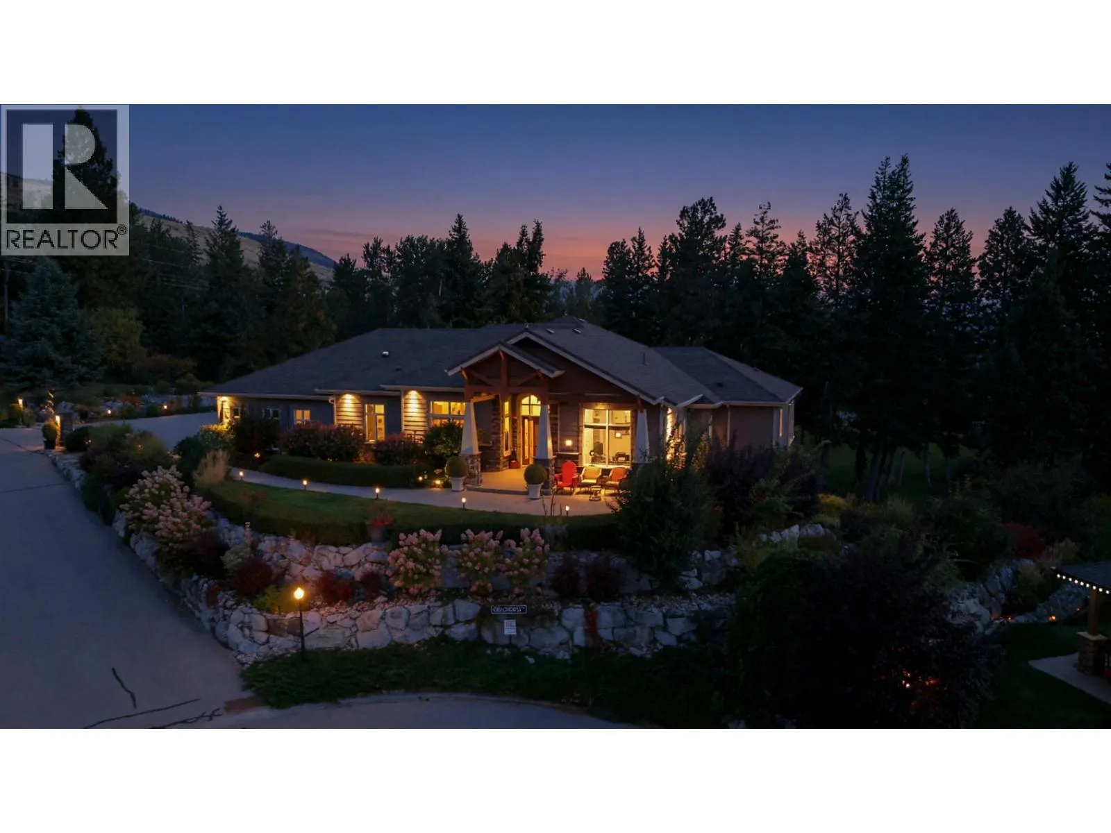 3420 Camelback Drive