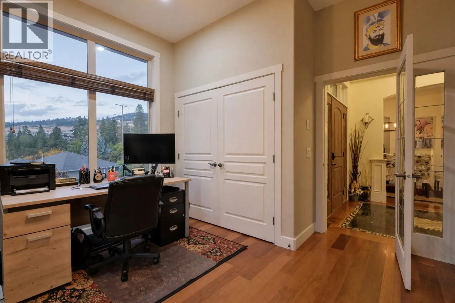 3420 Camelback Drive