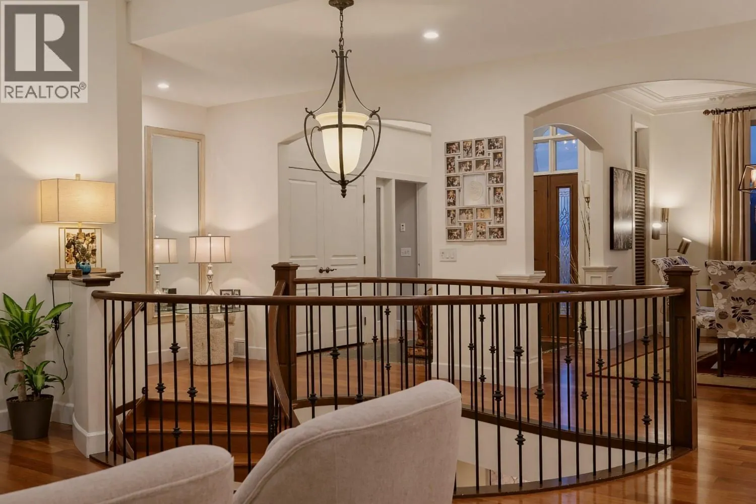 3420 Camelback Drive