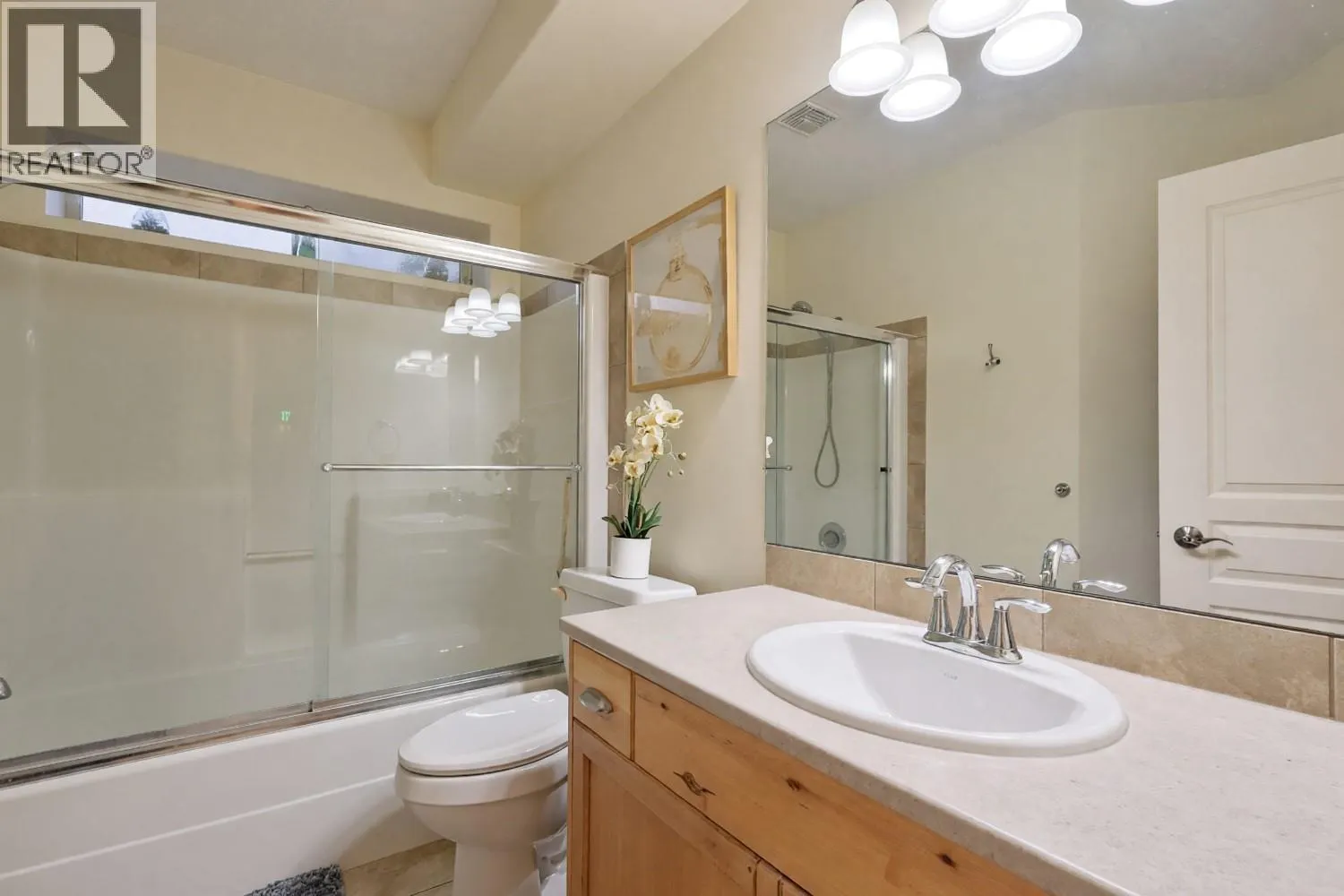 3420 Camelback Drive