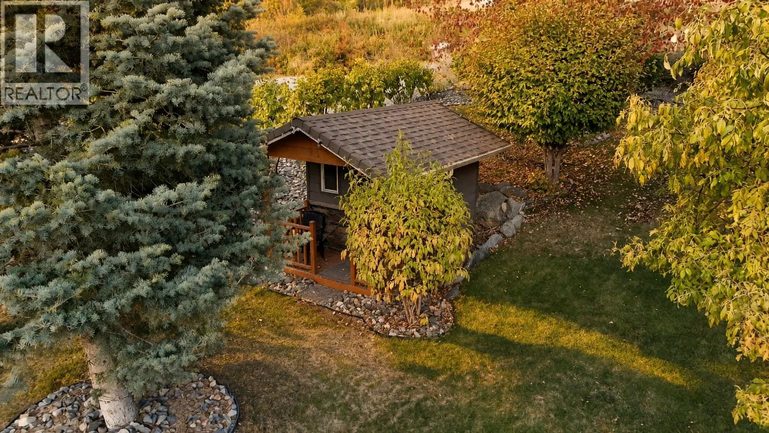 3420 Camelback Drive