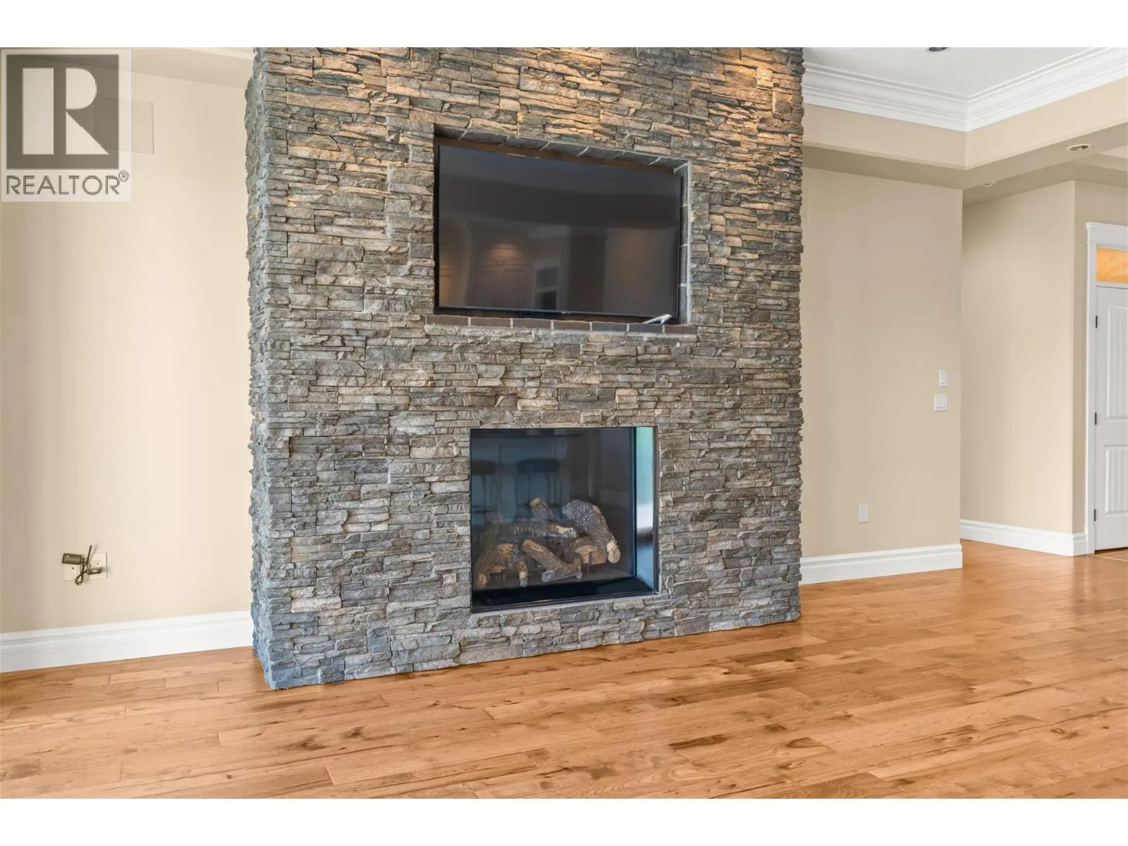 108 Vineyard Way