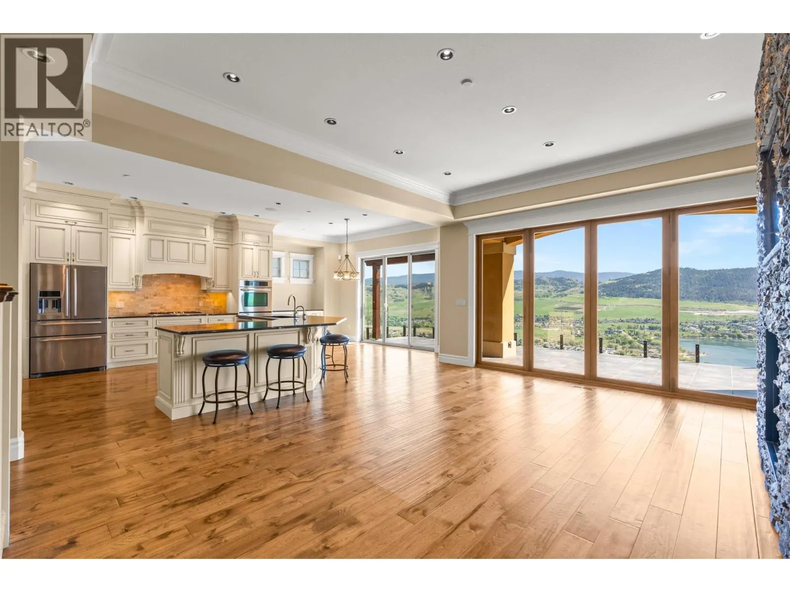 108 Vineyard Way