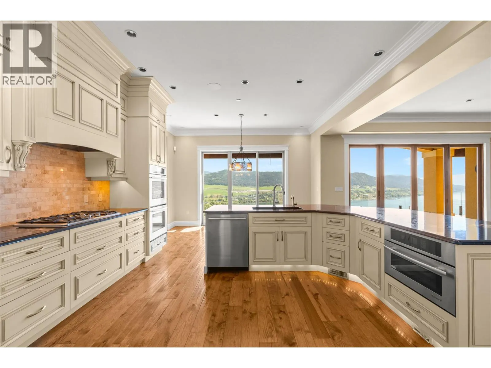 108 Vineyard Way