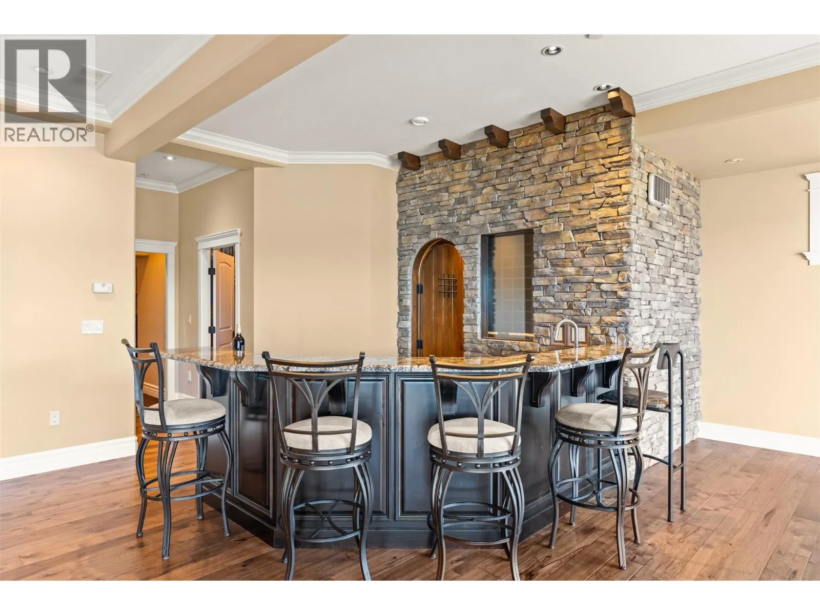 108 Vineyard Way
