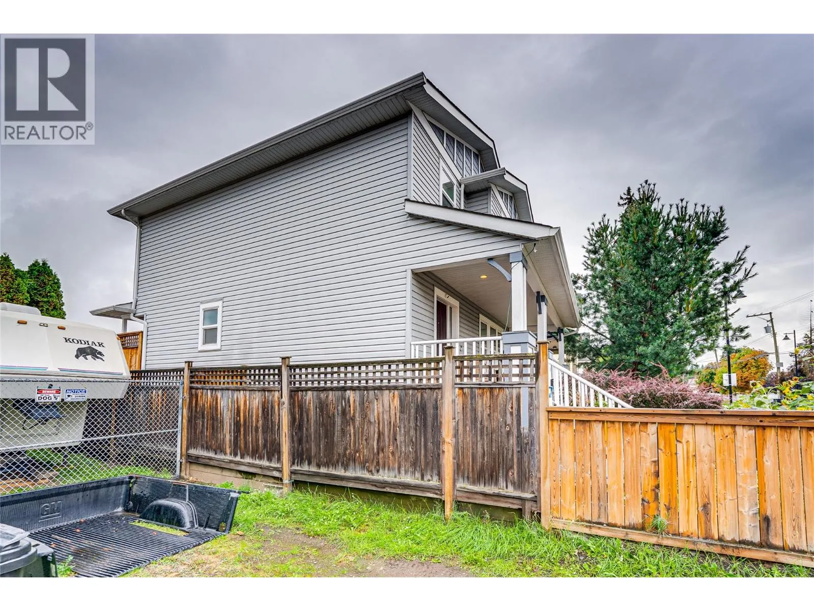 4607C 20 Street