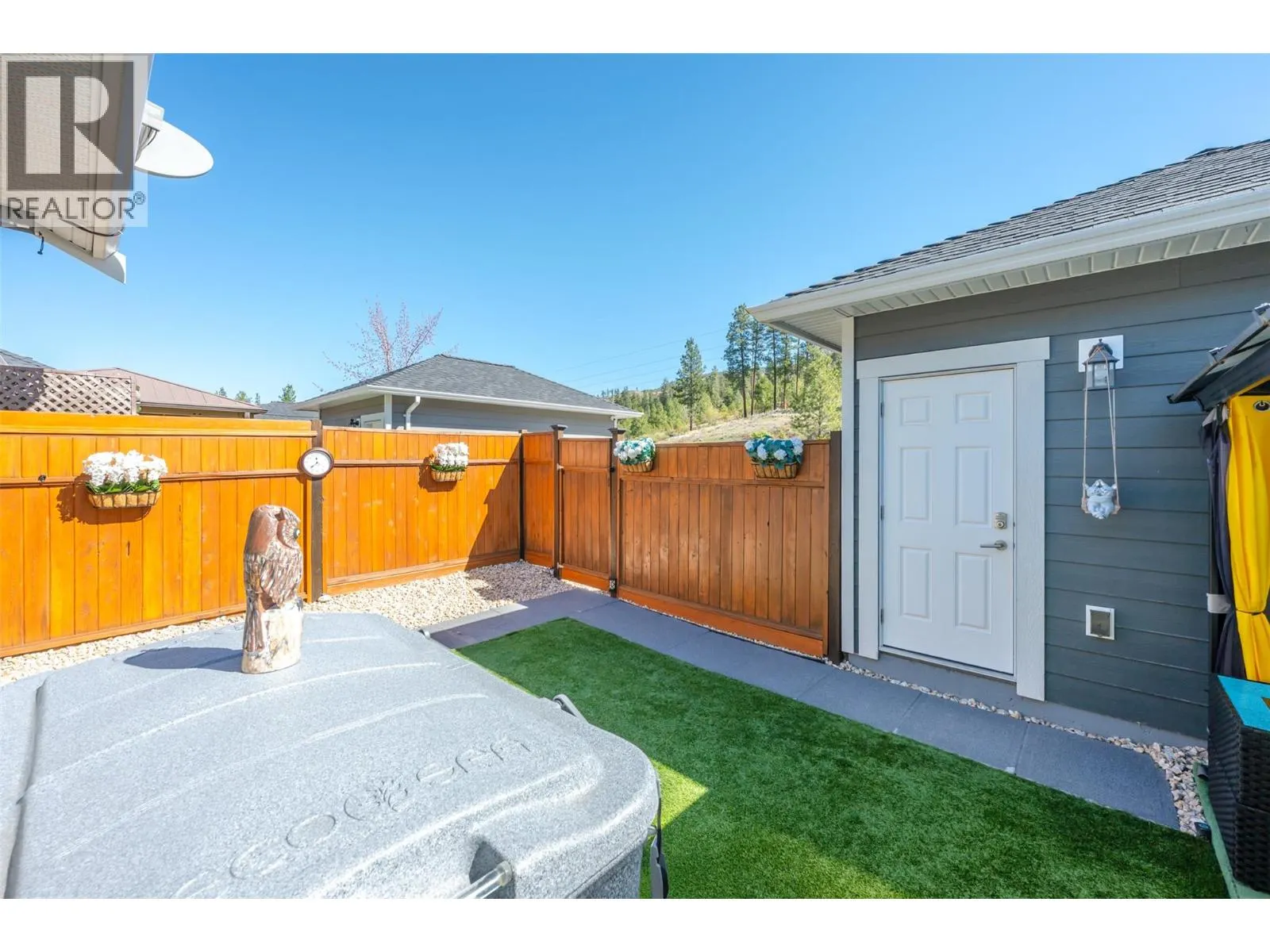 962 HOLDEN Road