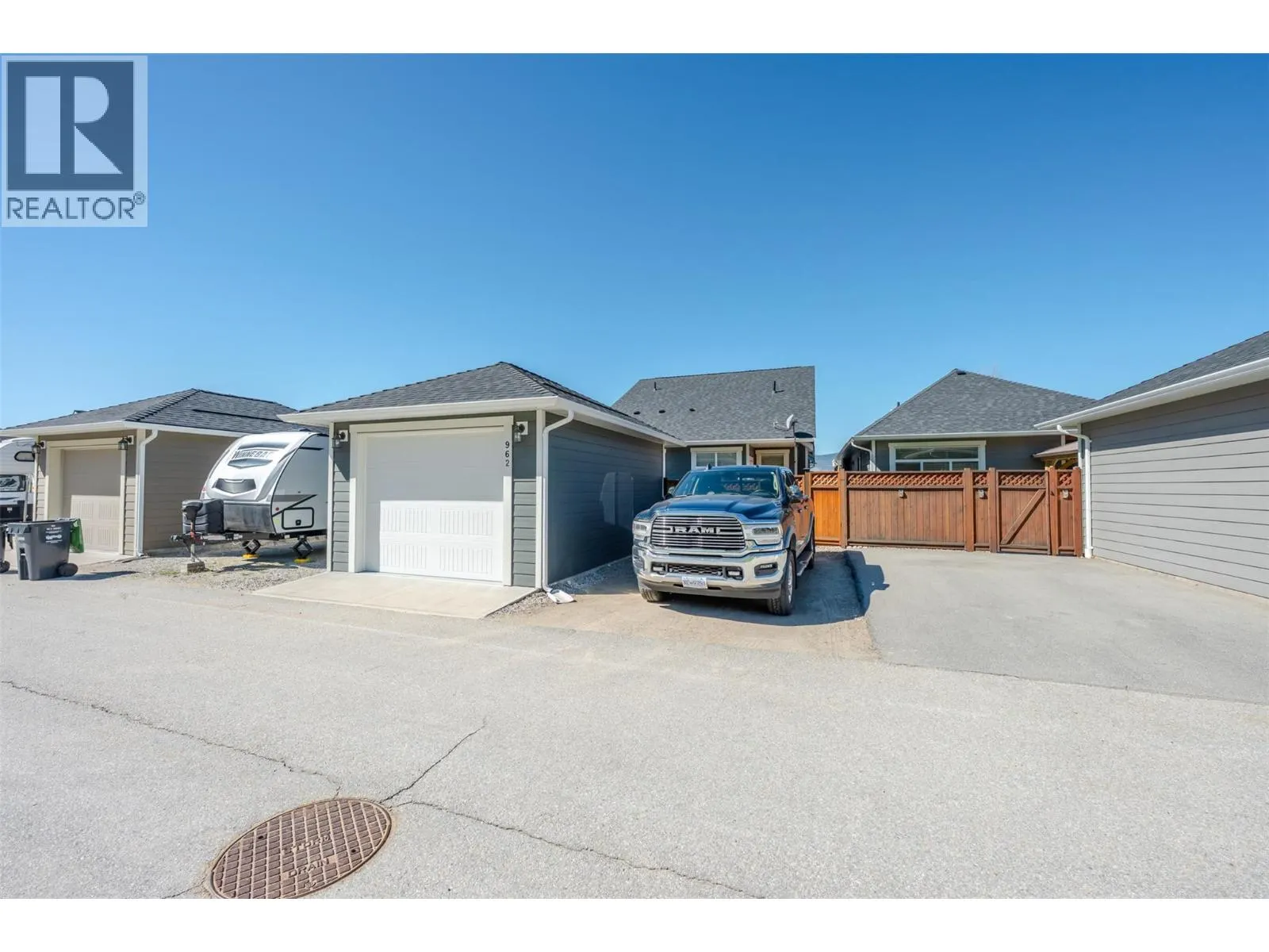 962 HOLDEN Road