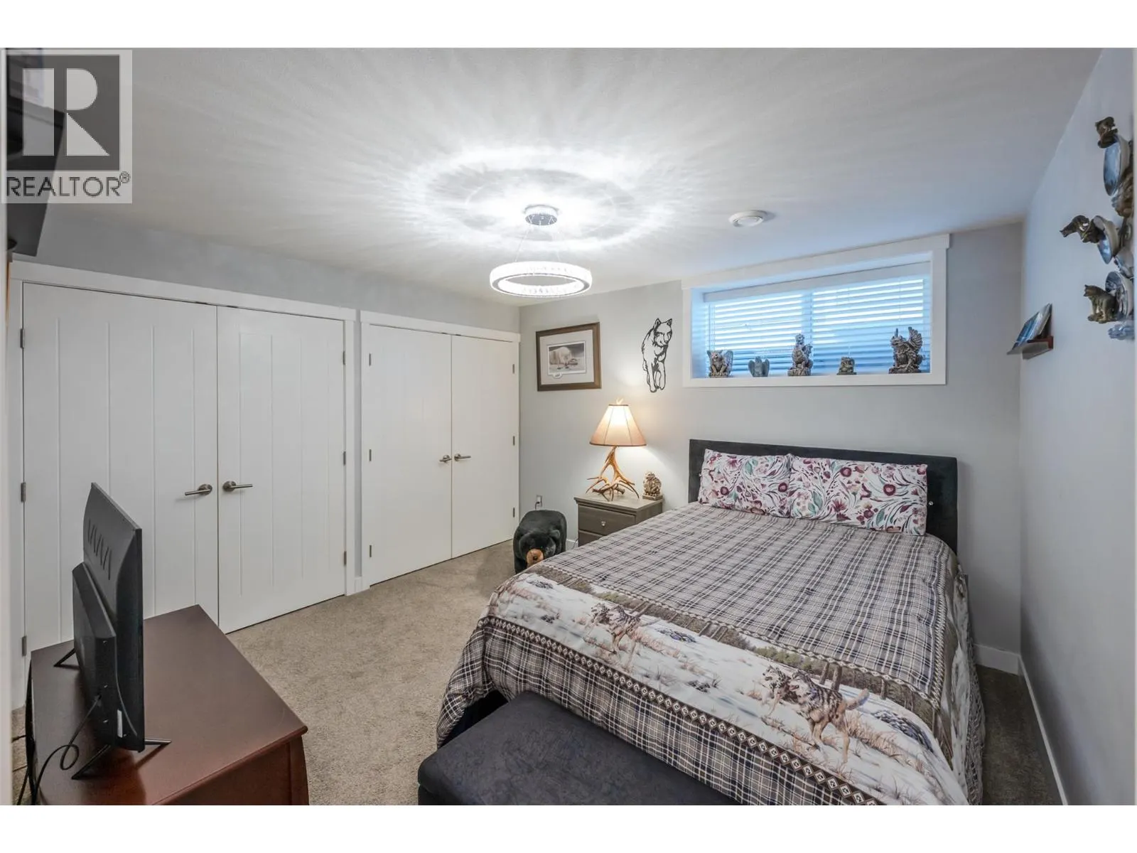 962 HOLDEN Road