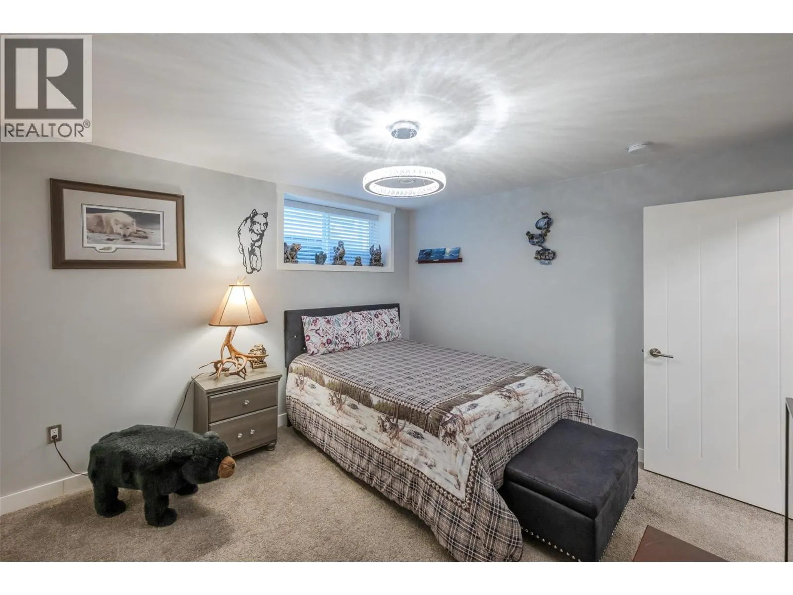 962 HOLDEN Road