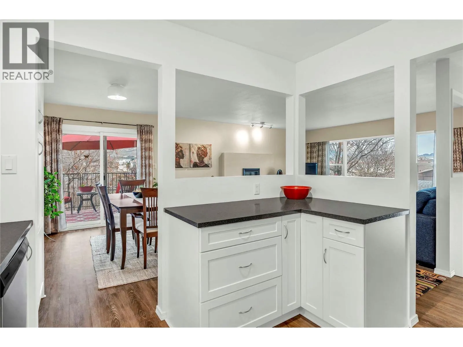 3 Dogwood Place