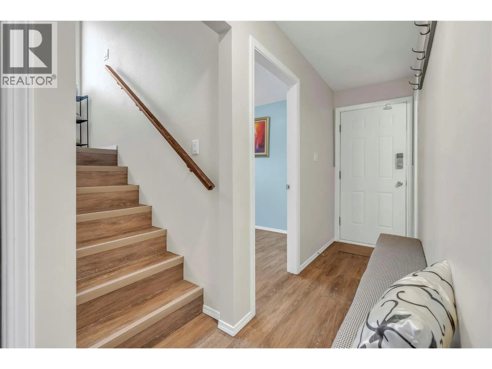 3 Dogwood Place