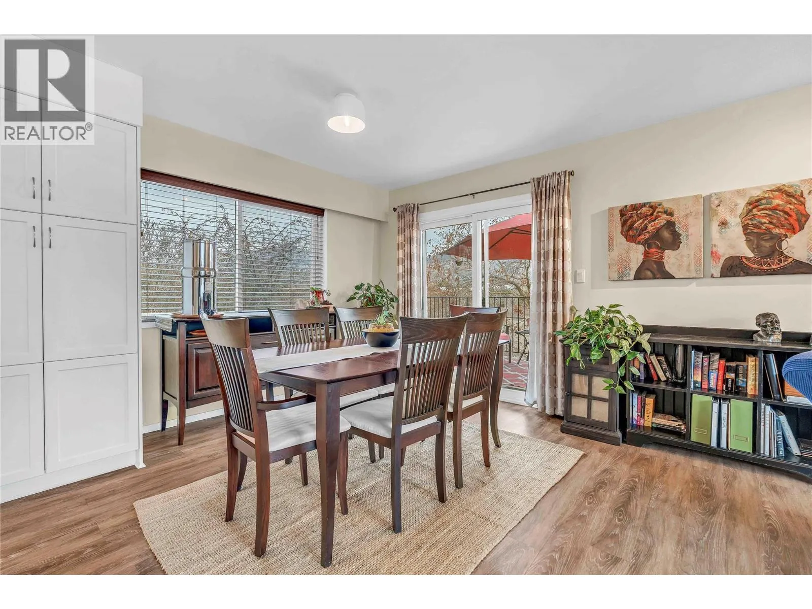3 Dogwood Place