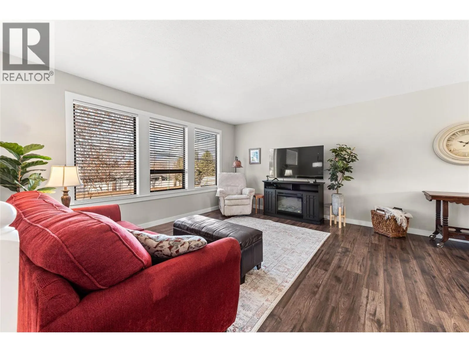 4477 Gordon Drive
