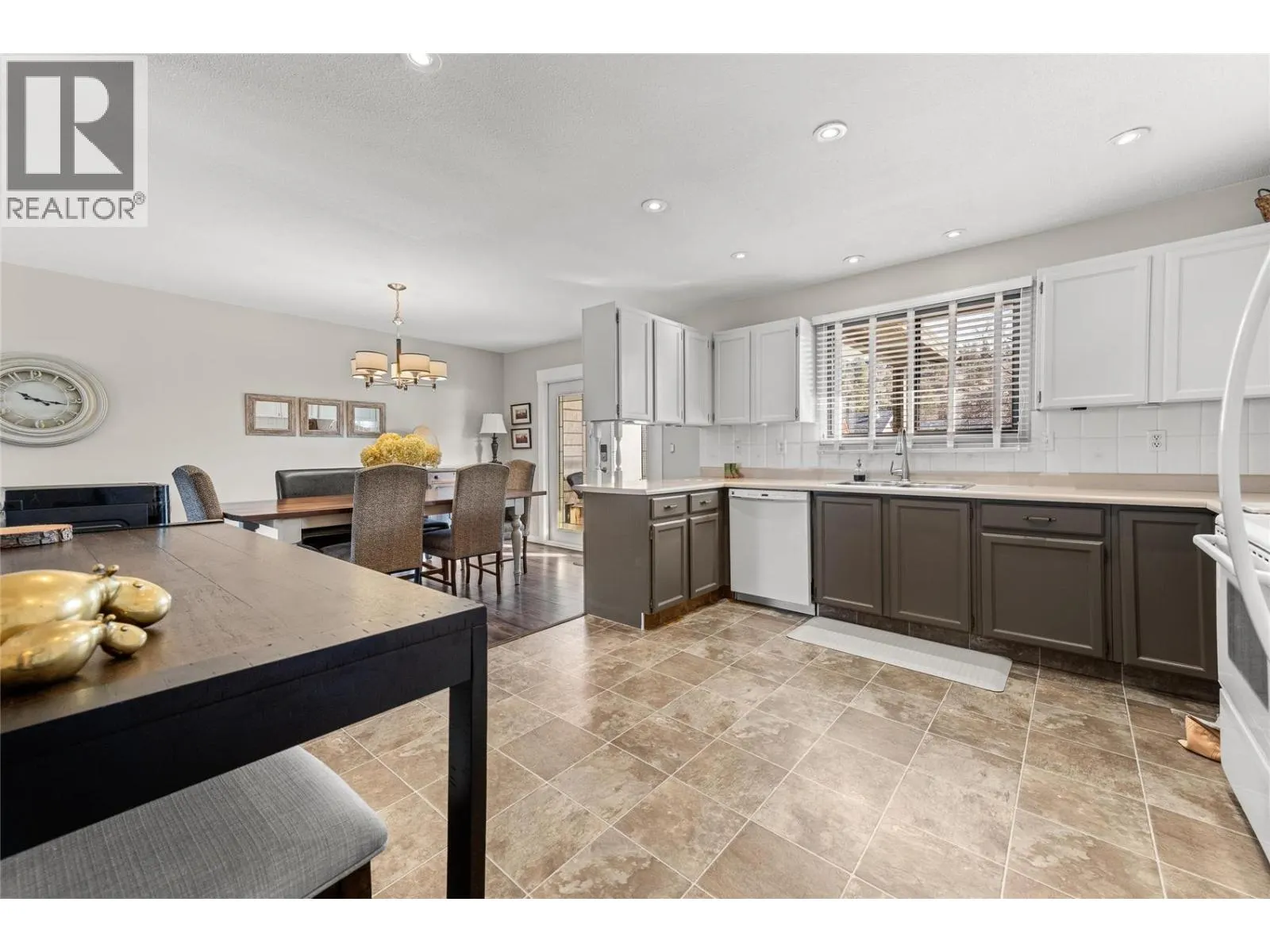 4477 Gordon Drive