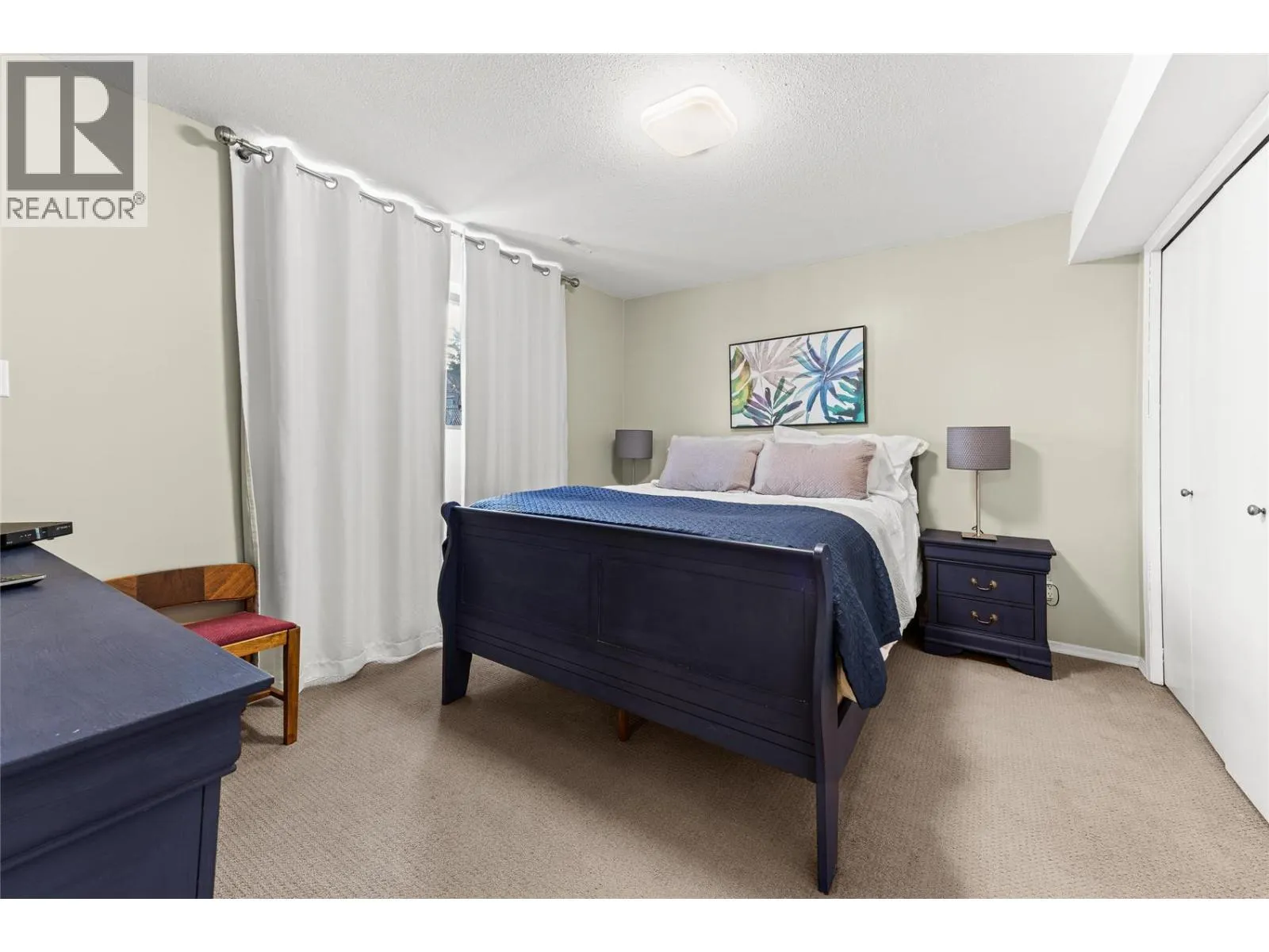 4477 Gordon Drive