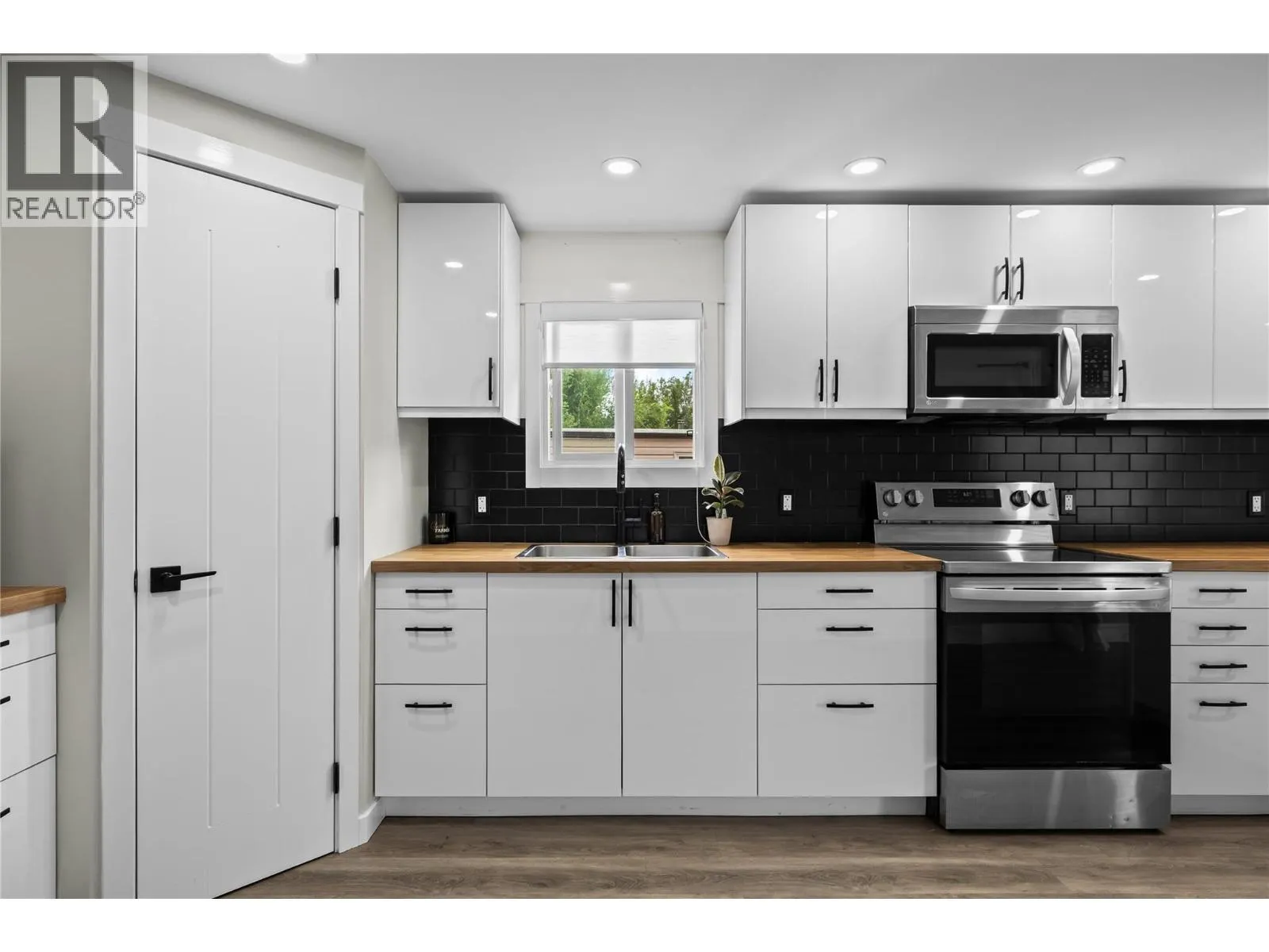 2065 Boucherie Road Unit# 41
