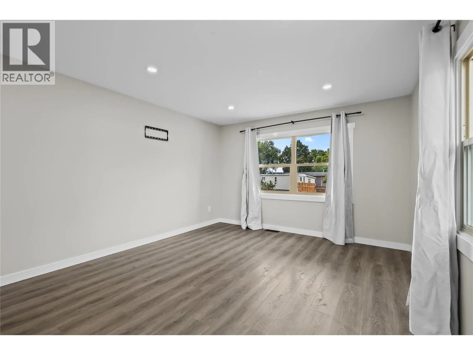 2065 Boucherie Road Unit# 41