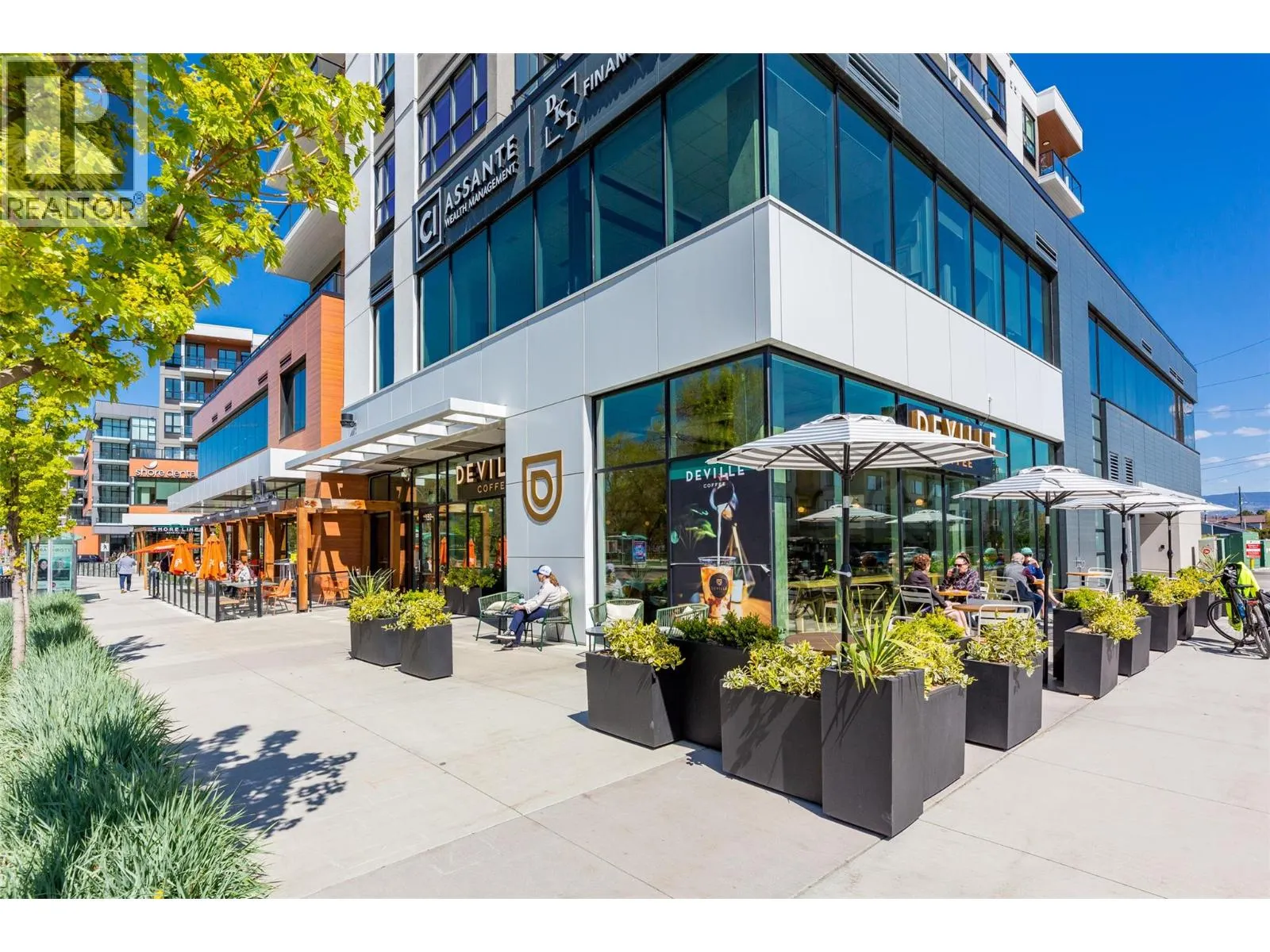 3389 Lakeshore Road Unit# 413