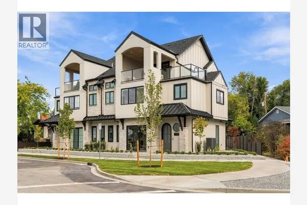 2435 Taylor Crescent Unit# 4