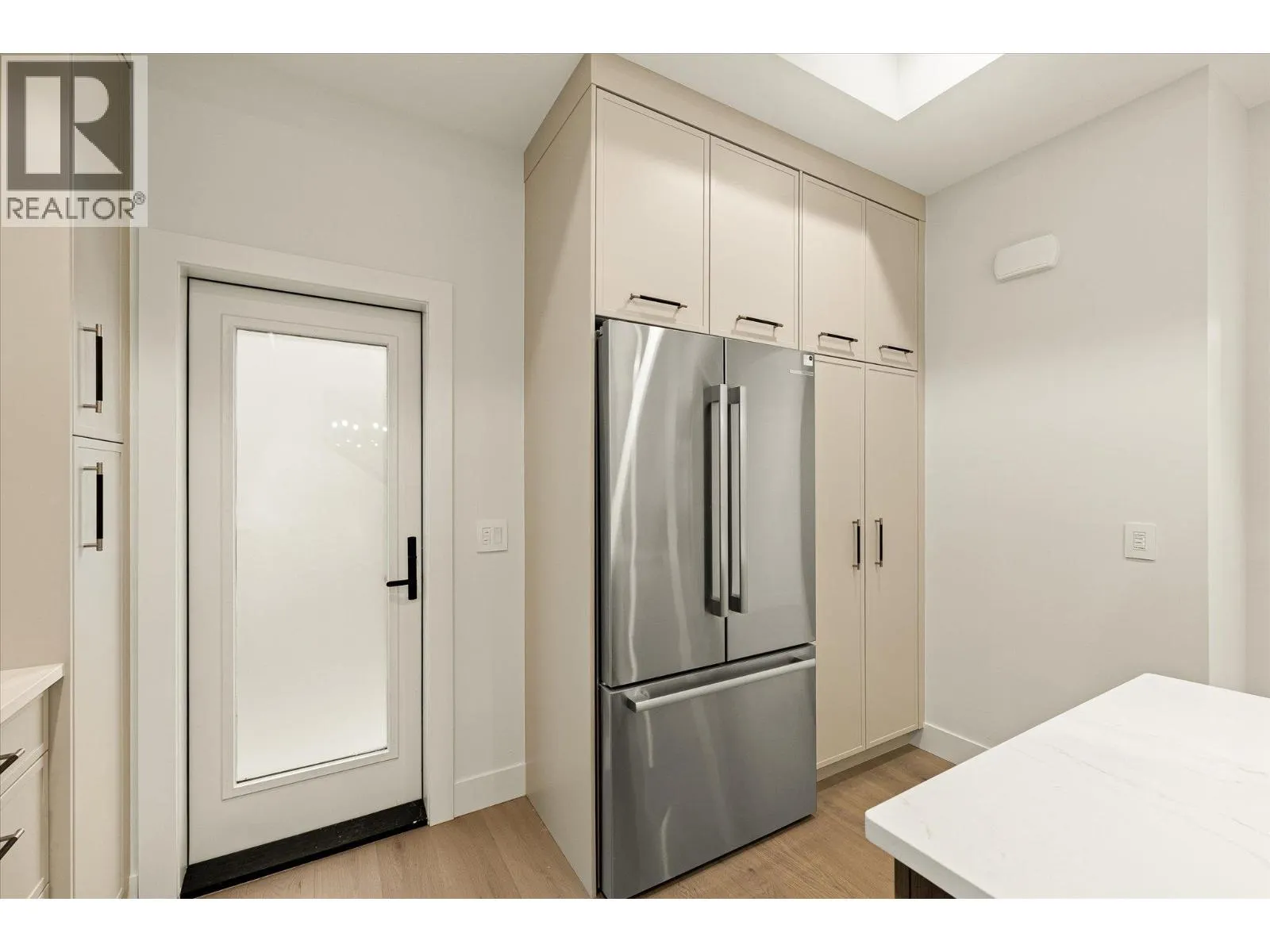 2435 Taylor Crescent Unit# 4