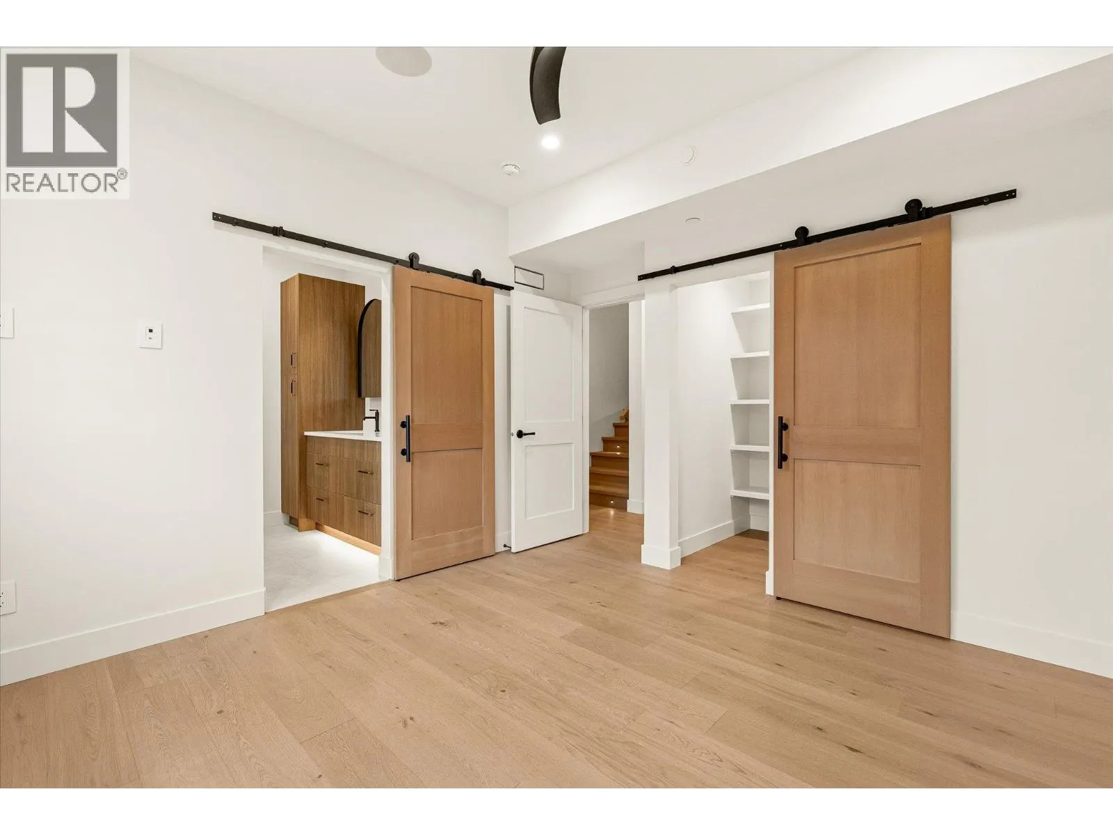 2435 Taylor Crescent Unit# 4
