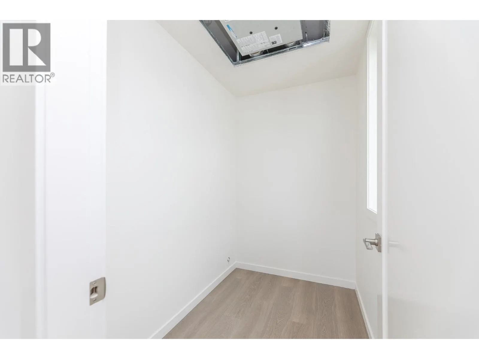 783 WINNIPEG Street Unit# 101 Lot# 1