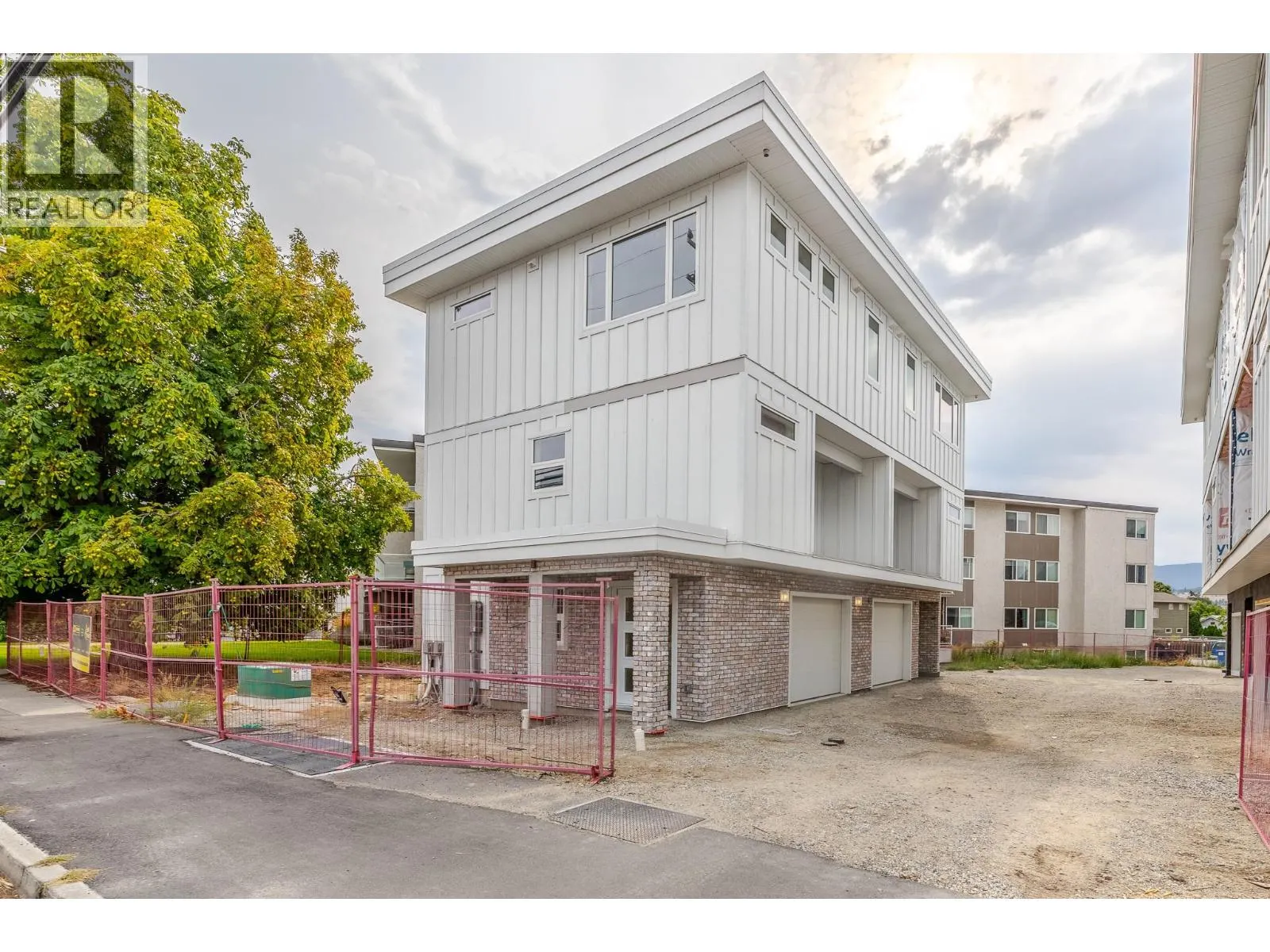 783 WINNIPEG Street Unit# 101 Lot# 1
