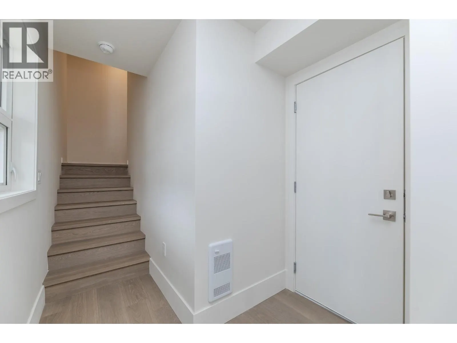 783 WINNIPEG Street Unit# 101 Lot# 1