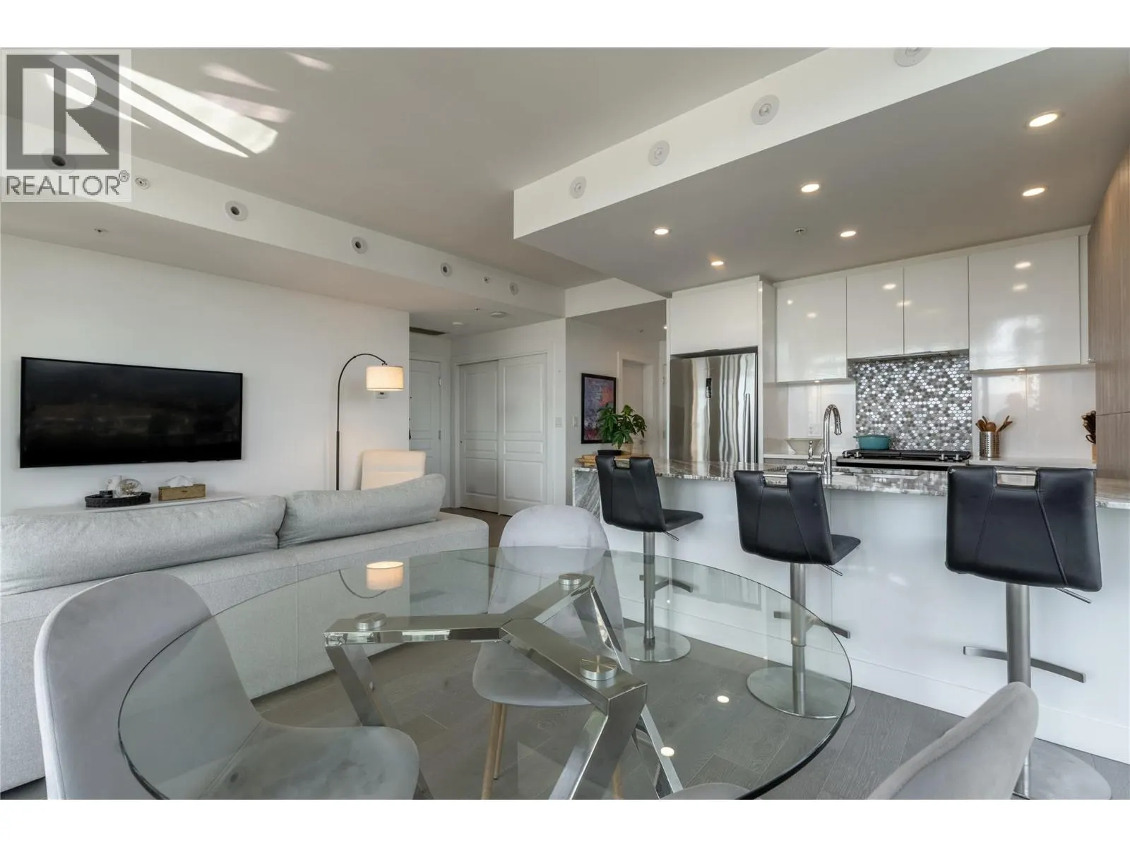 1151 Sunset Drive Unit# 1305