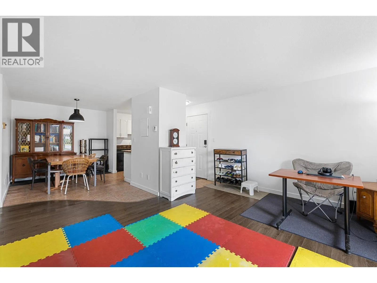 735 Cook Road Unit# 104C