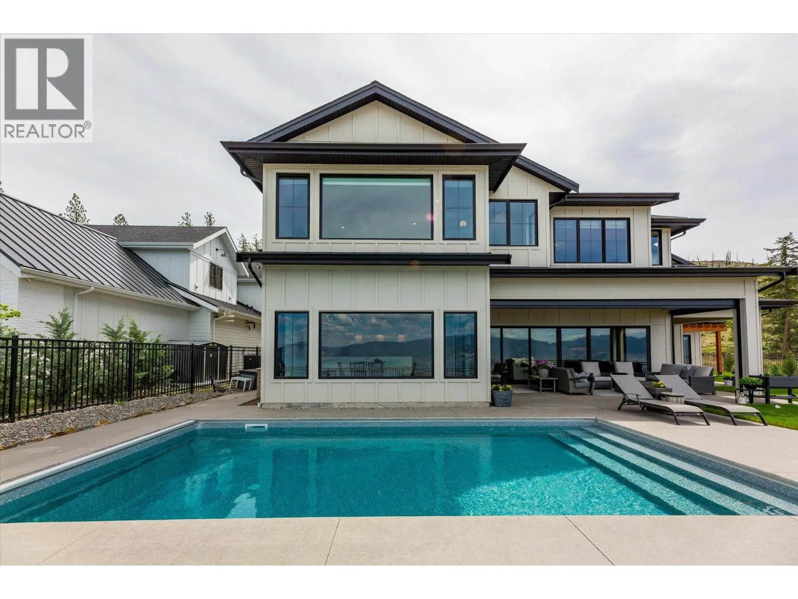 5631 Upper Mission Court