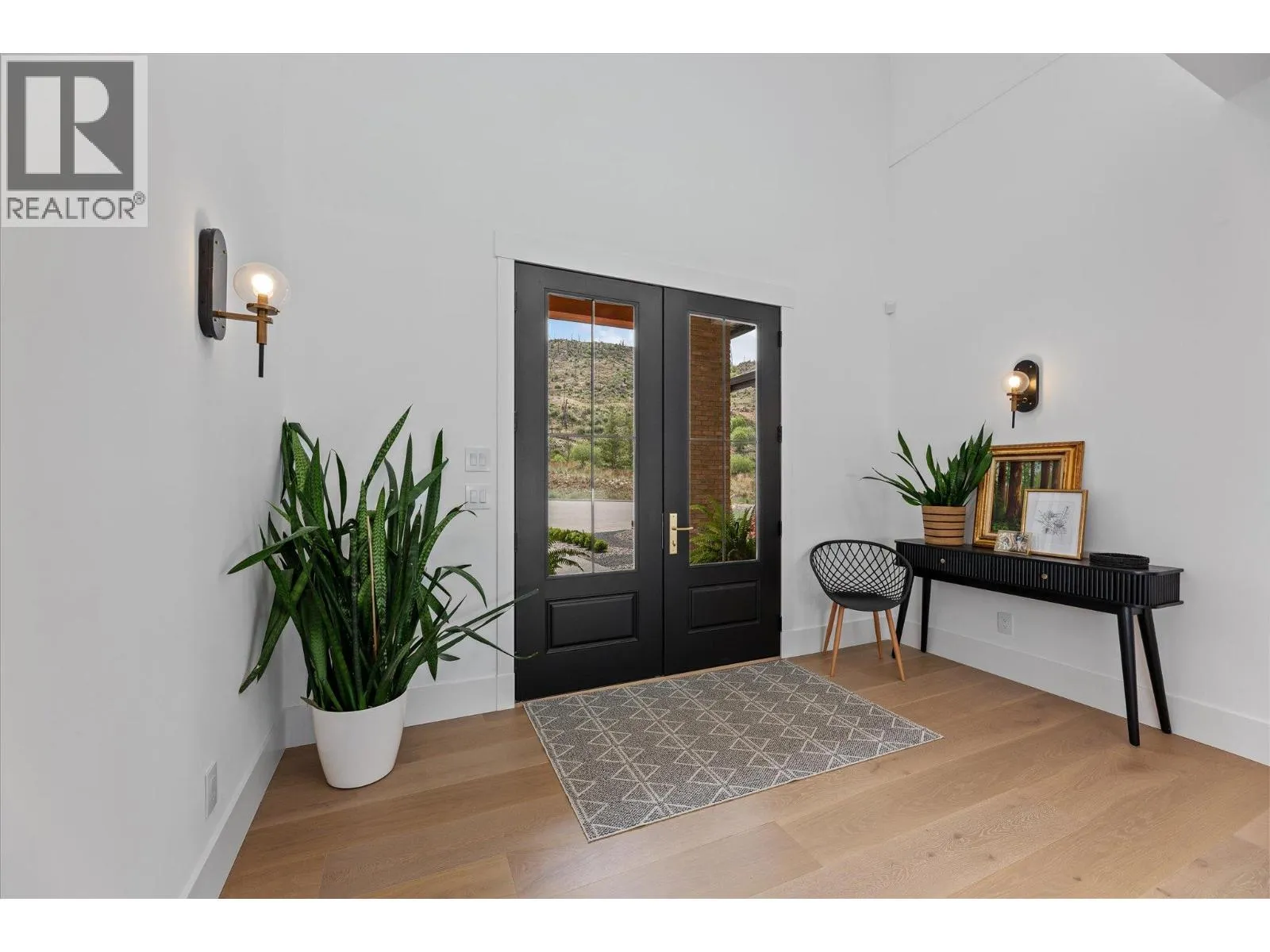 5631 Upper Mission Court