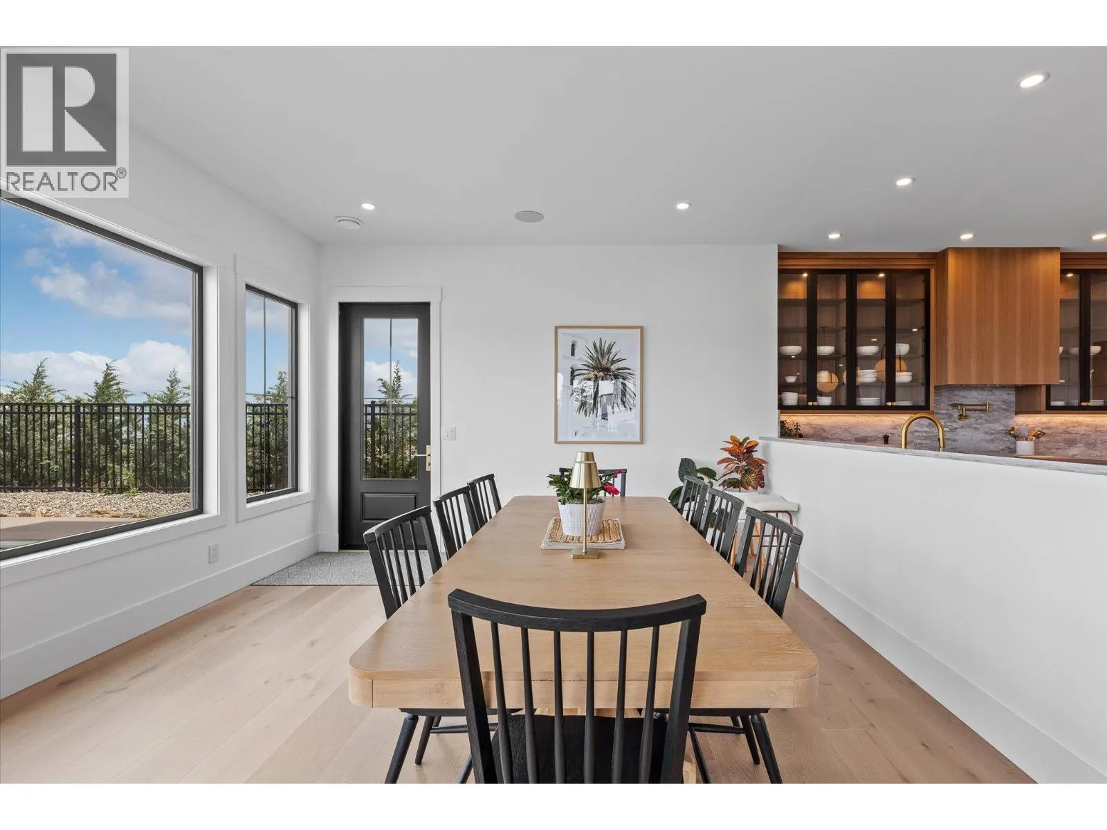 5631 Upper Mission Court
